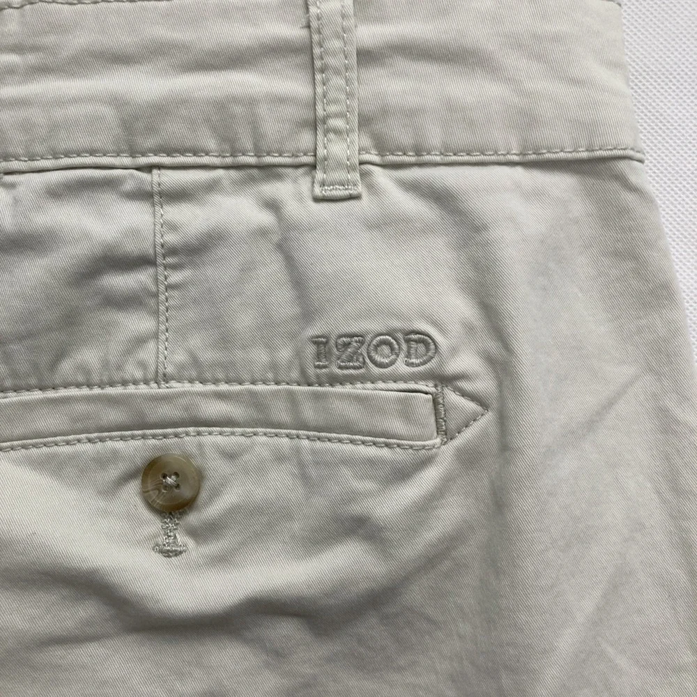 IZOD Saltwater Stretch Chino Shorts Men's 44 Khaki Flat Front 10.5